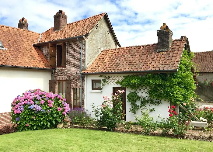 Holiday home Margot Vacqueriette-Erquieres